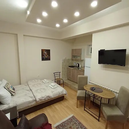 & -mdl Lazic Belgrad