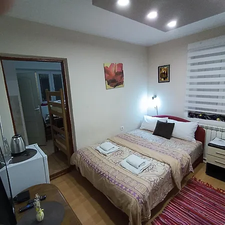 & -mdl Lazic Apartment