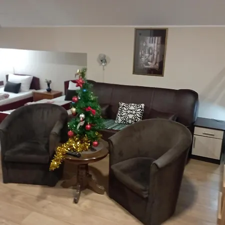 & -mdl Lazic Daire Belgrad