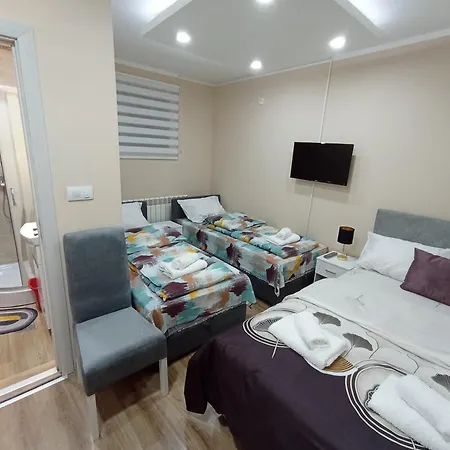 & -mdl Lazic Belgrad